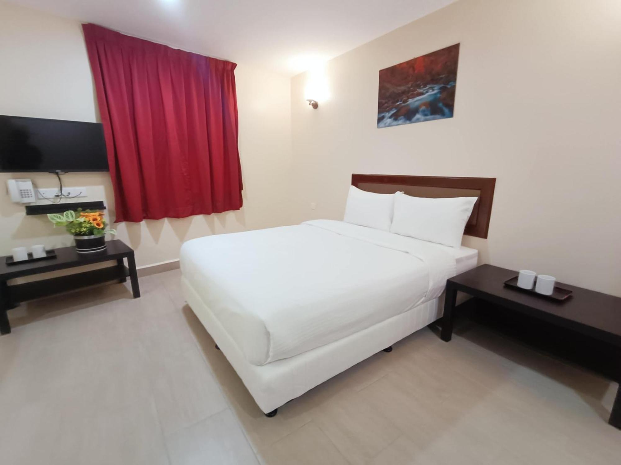 Capital O 90897 Island City Hotel George Town Exteriör bild