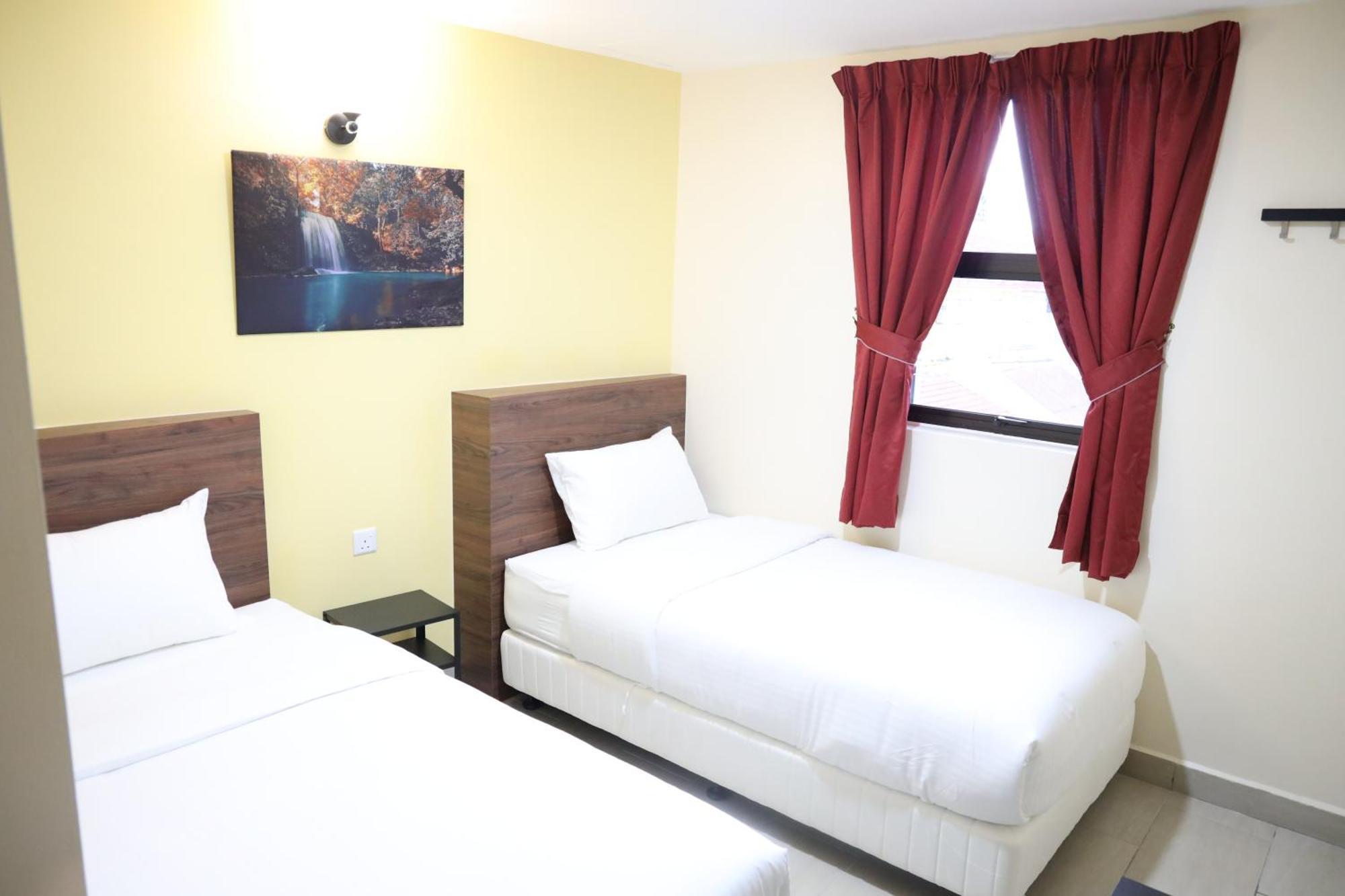 Capital O 90897 Island City Hotel George Town Exteriör bild